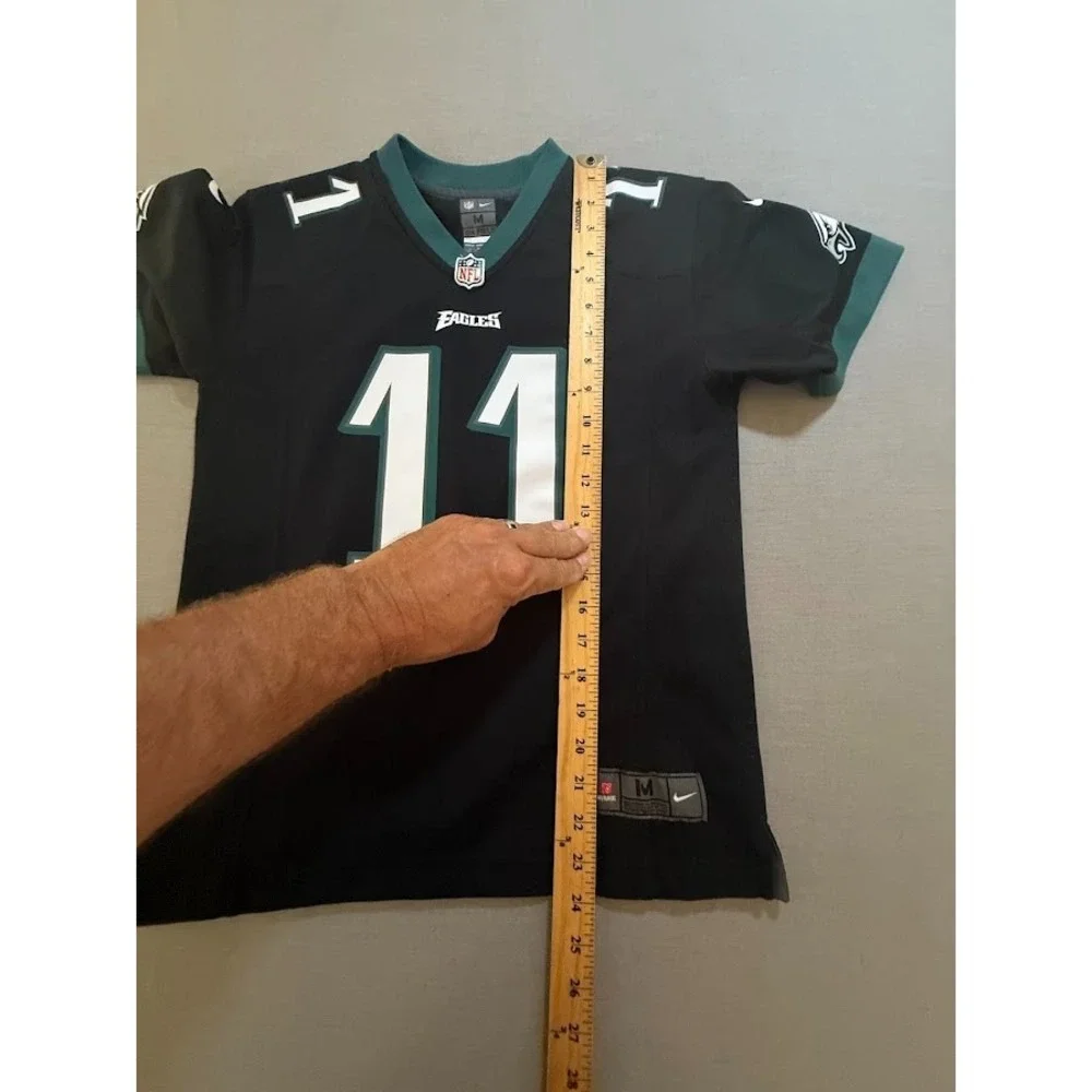 Philadelphia Eagles Wentz #11 Nike NFLPL Jersey Boys Medium Black Short Sleeve.‎